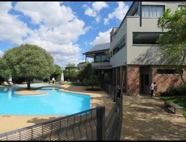 1 BEDROOM APARTMENT FOR SALE IN STEYN CITY